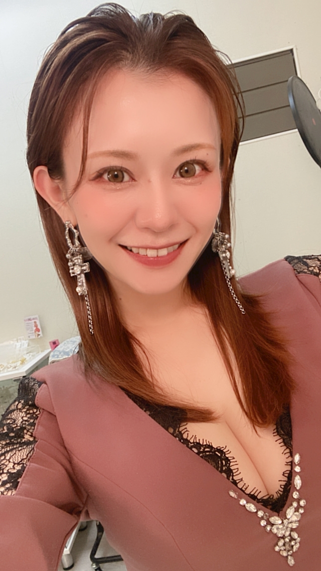 プロフィール写真4・愛原 咲菜｜岐阜 柳ヶ瀬 キャバクラ・ダーム