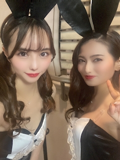 りん☀️ATHENA「バニーガール🐰👯‍♀️💕」