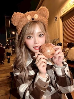 姫咲 あゆ「11.9 初ユニバ🌏🤍」