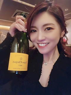 プロフィール写真3・希咲 あゆ (ママ)｜First Lounge Liber・リベル - 名古屋 錦のクラブ/ラウンジ