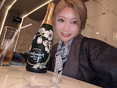 まり「🍾💕」