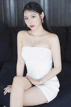 プロフィール写真2・花咲 るり｜BARCELONA P&J・ピーアンドジェイ - すすきのニュークラブ（キャバクラ）