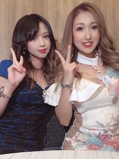 秋咲　りあ「プレゼントがいっぱい🎁🥺」