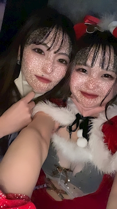 もも🐮「もも日記🍑584メリクリ- ̗̀ 🤍🎄」