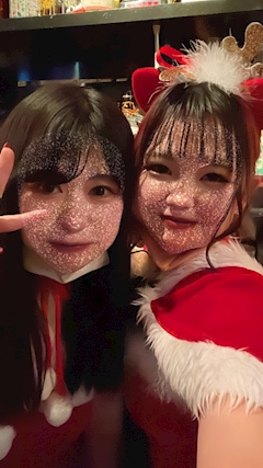 もも🐮「もも日記🍑584メリクリ- ̗̀ 🤍🎄」