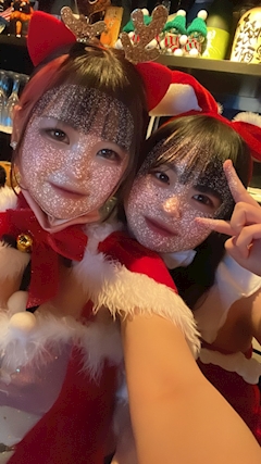 もも🐮「もも日記🍑584メリクリ- ̗̀ 🤍🎄」