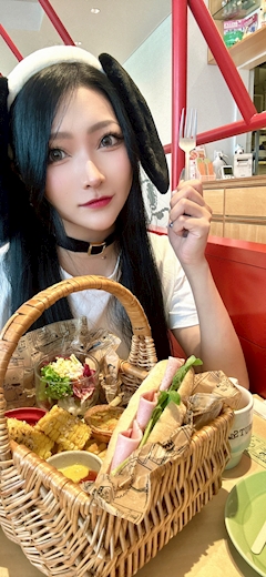 プロフィール写真2・紫奈 さく|ミナミ キャバクラ・エーディ