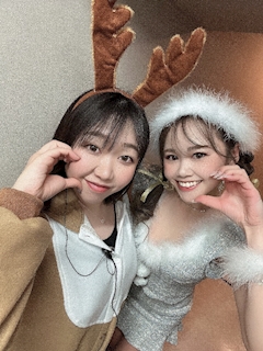 まり「この美しさわかる？店長さんの人柄でちゃってるの👩‍🍳🔥🥘」