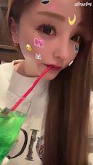 女の子