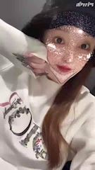女の子