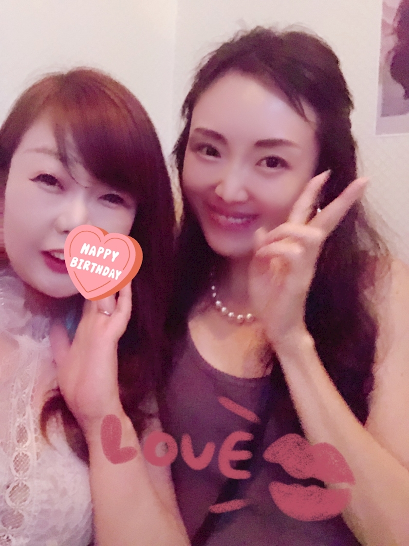 銀座の美人熟女　ママ 後祝い①嬉しい御来店💜🐼えみママ太郎ちゃん降臨🌟美香ちゃんみなみちゃん遠隔🍾ありがとう♥️ - 🌹千明ママ🌹銀座ONE - ONE・ワン  - 銀座のパブ/スナック【ポケパラ】