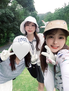 🌷麗日 ひな🌷「夏ゴルフ⛳️」