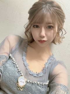 プロフィール写真3・花川ひなか｜First Lounge Liber・リベル - 名古屋 錦のクラブ/ラウンジ