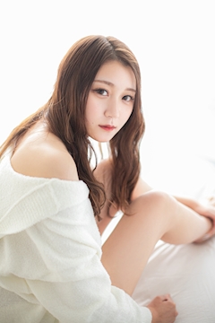 プロフィール写真2・城ケ崎 アリス|BARCELONA 桃李・トウリ - すすきのニュークラブ(キャバクラ)