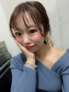 プロフィール写真13・あず｜金山 ガールズバー・ユグドラシル