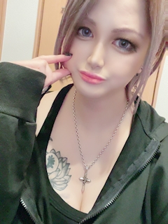 プロフィール写真3・まいまい店長(鈴木)|ANTIQUE・アンティーク - 池袋東口のパブ/スナック