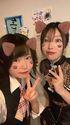 らら「出勤中～🍶´-」