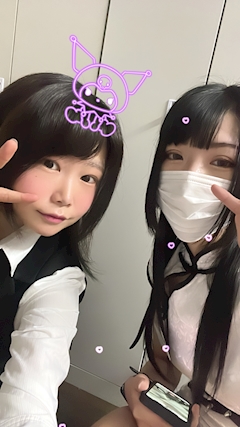 らら「おはよう-!  出勤したよ✌️」