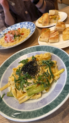 アミ「🎞️」