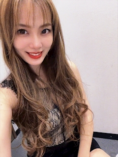プロフィール写真16・🐰岡田ゆみ🐰｜CLUB ONE CHAN ミナミ 心斎橋・ワンチャン ミナミ シンサイバシ - ミナミの熟女パブ/熟女キャバクラ