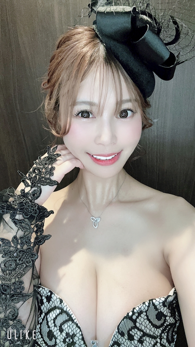 松井　咲絵 club Bloom