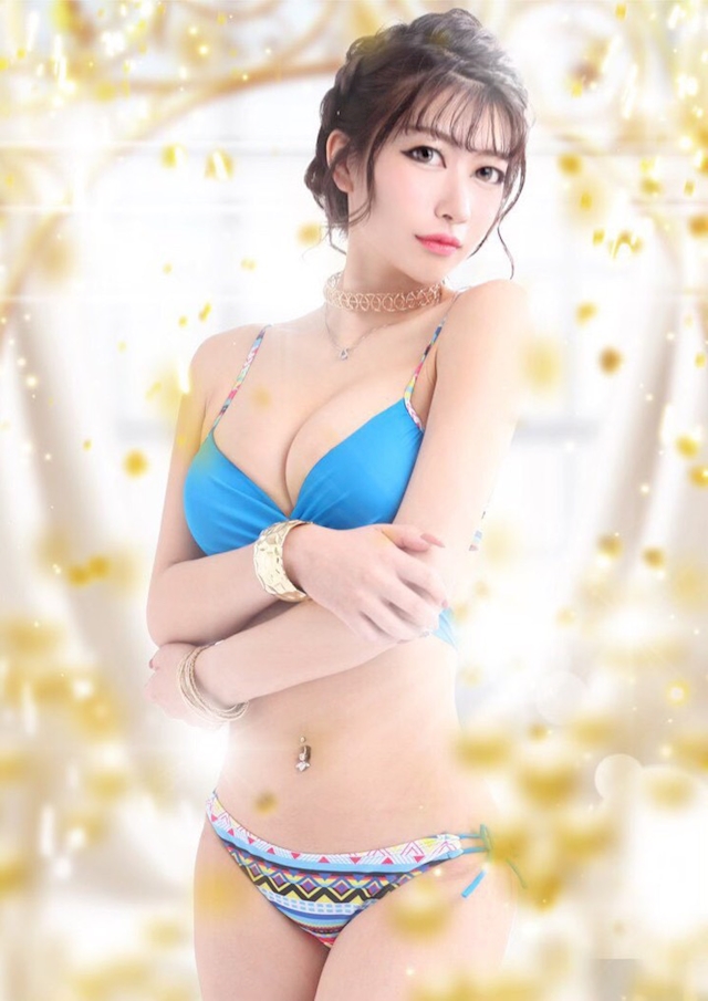 プロフィール写真9・芹沢　莉緒｜