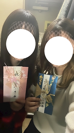 さほ「🧎🏻‍♀️‍➡️」