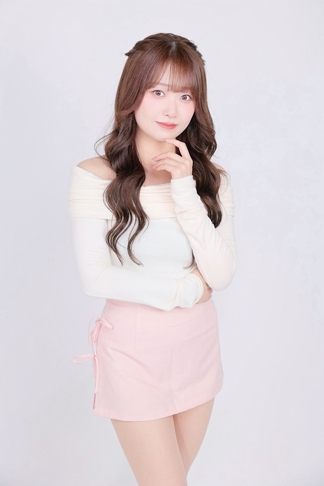 あや G4 Pub&Bar REBECCA