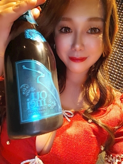 プロフィール写真3・ゆうき｜楽GAKU 金山本店・ガク - 名古屋 金山の熟女パブ/熟女キャバクラ