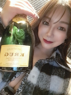 プロフィール写真11・ゆうき｜楽GAKU 金山本店・ガク - 名古屋 金山の熟女パブ/熟女キャバクラ