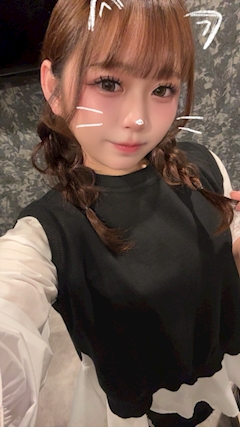 つきな「🤍」
