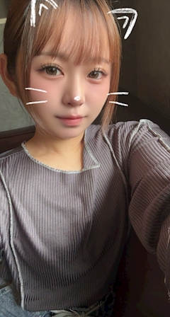 つきな「🤍」