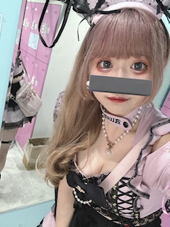 えみる🎀💉「おきゅいんー🎀🤍」