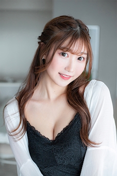 プロフィール写真4・美波 ななみ｜BARCELONA Fillia・フィリア - すすきのニュークラブ（キャバクラ）