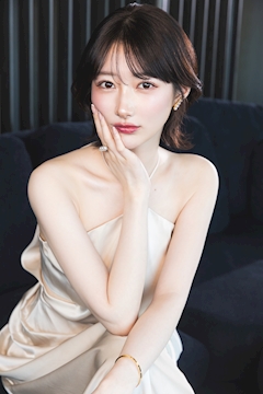 プロフィール写真11・あまの えま|BARCELONA 桃李・トウリ - すすきののニュークラブ(キャバクラ)