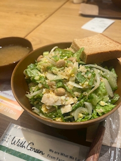 梨華「サラダ🥗」