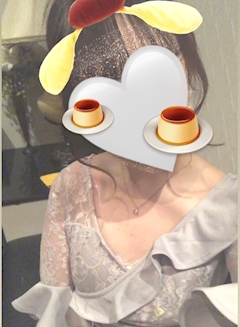 プロフィール写真3・あかね｜ミナミ ラウンジ・白い虹