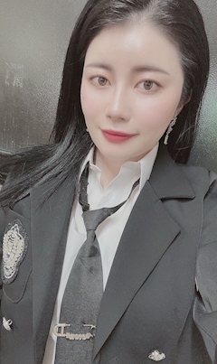 プロフィール写真12・💙🥹 れい🥹大曽根💙｜with・ウィズ - 名古屋 大曽根のキャバクラ