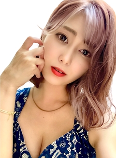 プロフィール写真12・辻 紗穂|Mrs.CAFE 光・ミセスカフェ ヒカリ - 名古屋 錦の熟女パブ/熟女キャバクラ