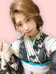 プロフィール写真16・辻 紗穂|Mrs.CAFE 光・ミセスカフェ ヒカリ - 名古屋 錦の熟女パブ/熟女キャバクラ