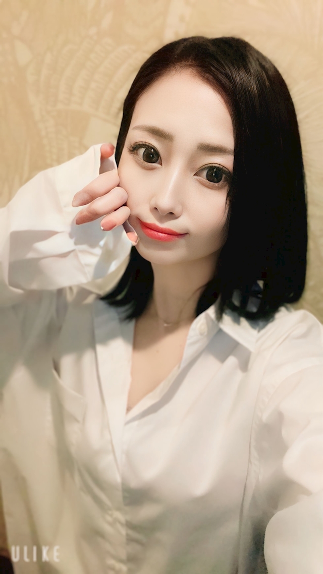 プロフィール写真1・辻　紗穂｜