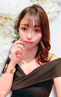 プロフィール写真4・辻 紗穂|Mrs.CAFE 光・ミセスカフェ ヒカリ - 名古屋 錦の熟女パブ/熟女キャバクラ