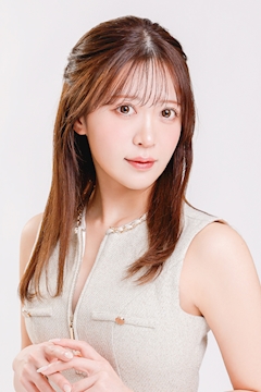 プロフィール写真1・冬樹 美織|BARCELONA Lounge 凛・リン - すすきのクラブ/ラウンジ