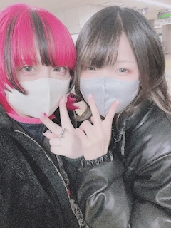 いちご「瑠璃ちBD❕🐺💗」