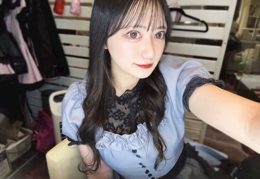 める^._.^