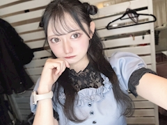 める^._.^