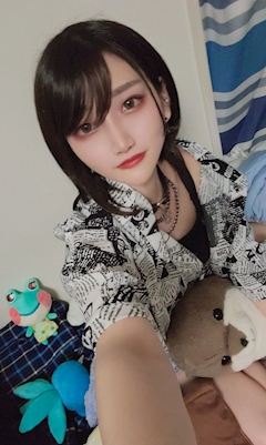 プロフィール写真5・りさ|QUEEN-minis cafe-・クイーン ミニスカフェ - 神田のガールズバー