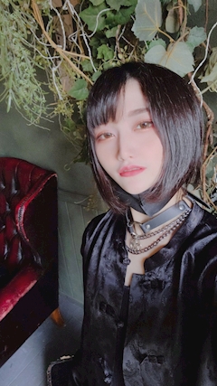 プロフィール写真14・りさ|QUEEN-minis cafe-・クイーン ミニスカフェ - 神田のガールズバー