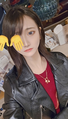 プロフィール写真8・りさ|QUEEN-minis cafe-・クイーン ミニスカフェ - 神田のガールズバー