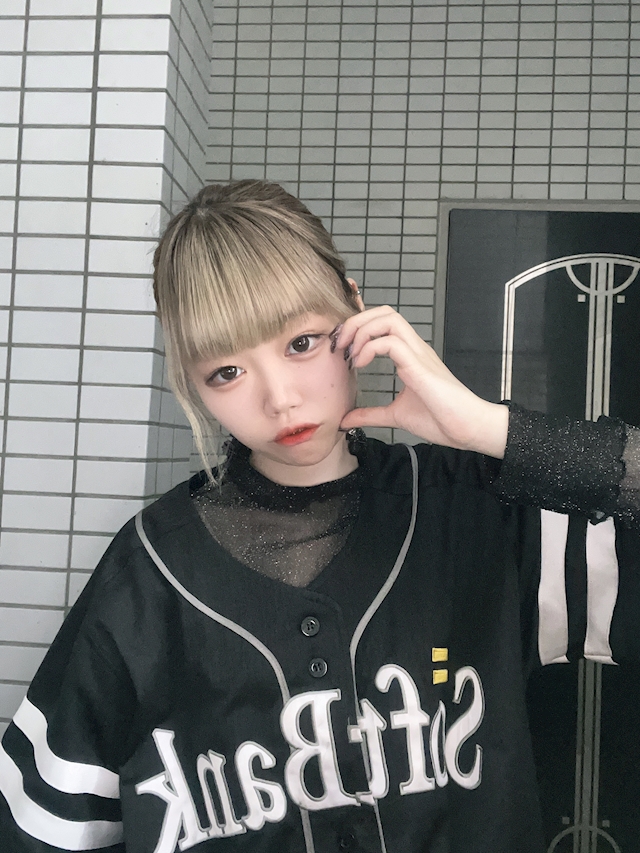 プロフィール写真3・ユリ【朝昼ふくろう】｜